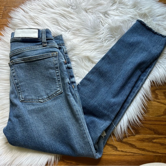 Re/Done 90s high rise ankle crop jeans  in Dusk Destroy - Picture 8 of 13